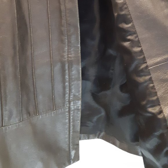 Leather Jacket for women Like new! - Picture 9 of 11